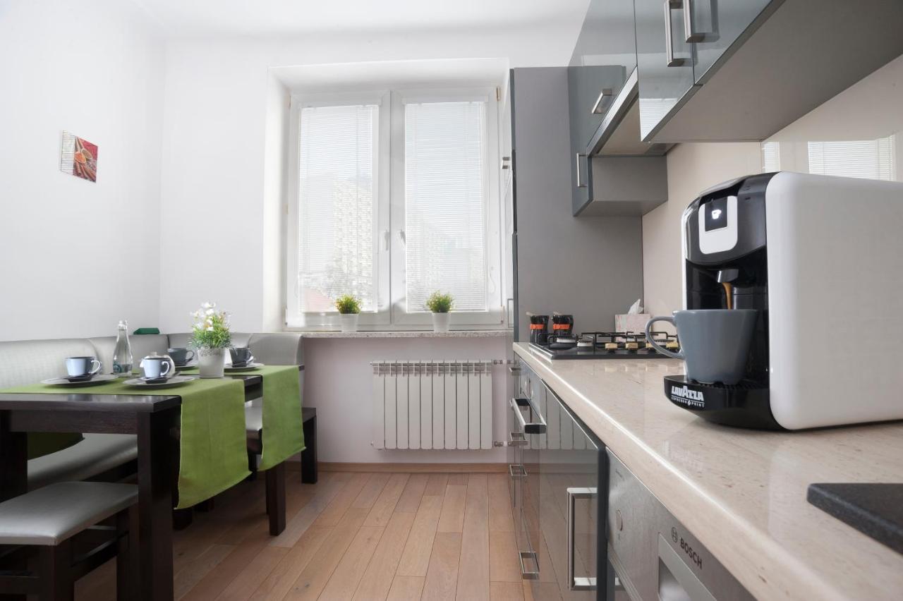 Apartment Elektoralna Warszawa Exteriör bild